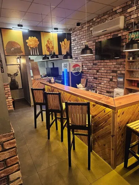 Smokey BBQ&Burger - Photo 9