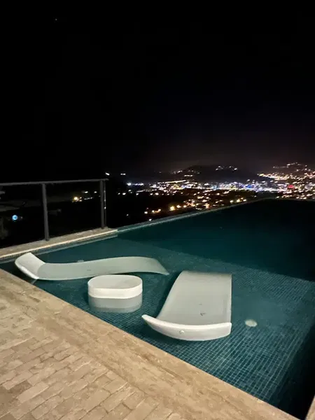 Solar Villa - Photo 2