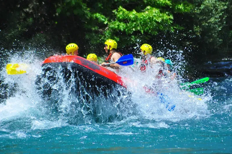 Star Rafting - Photo 1