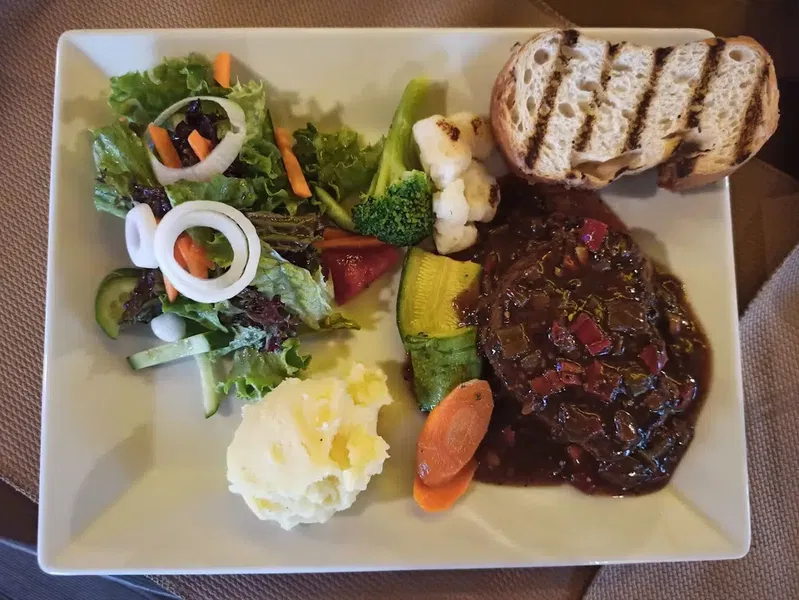 Steak House For You - Photo 3