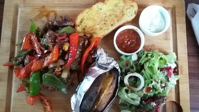 Steak House For You - Photo 10