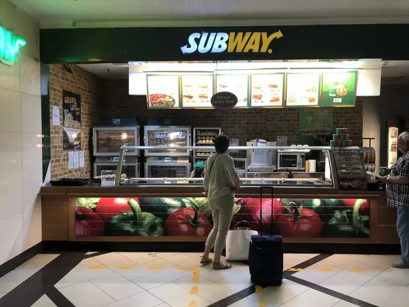 Subway - Photo 1