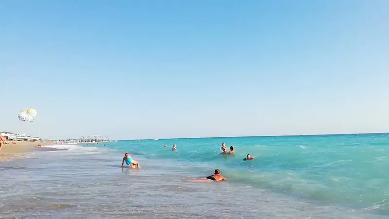 Sultan Beach - Photo 8