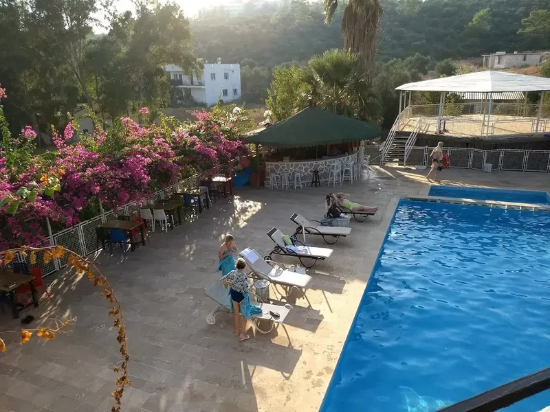 Sultan Pataros - Photo 3