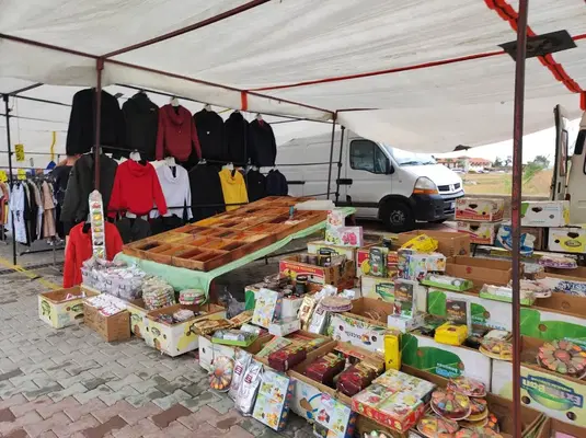 Sunday Market