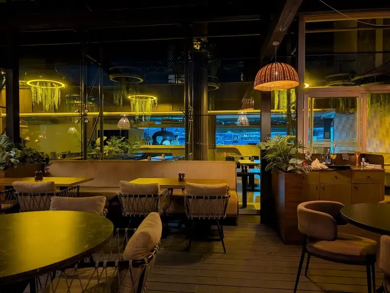 Sunset view restaurant & bar - Photo 6
