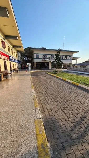 terminal parking Lot - Photo 6