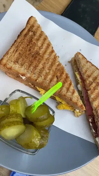 Toast Kitchen - Photo 2