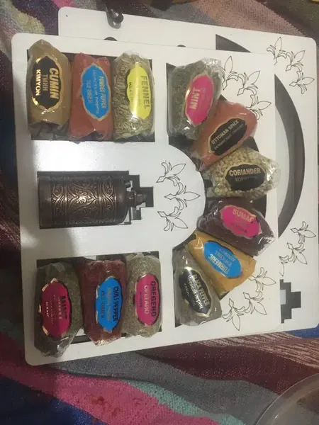 Toprak Hedi̇yeli̇k Eşya Toptan Ve Perakende - Photo 6