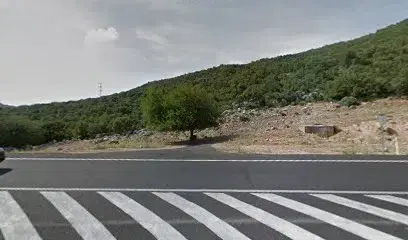 Tyrsa car park