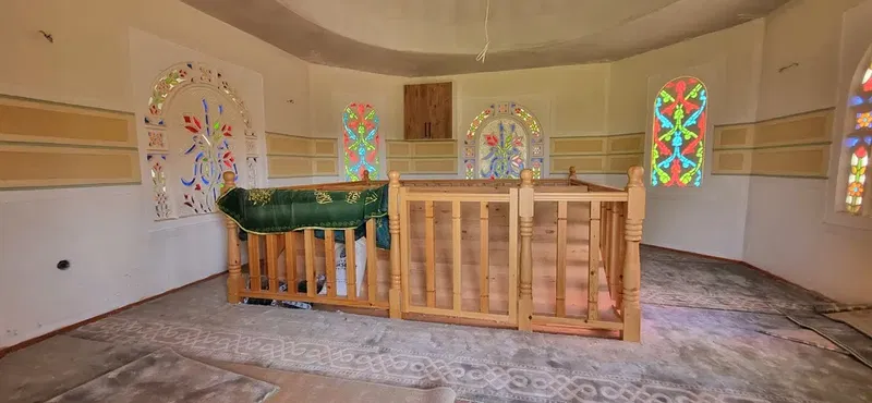 Türbe - Photo 1