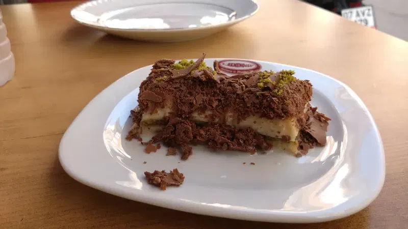 Türkmenoğlu Baklava Ice Cream - Photo 6