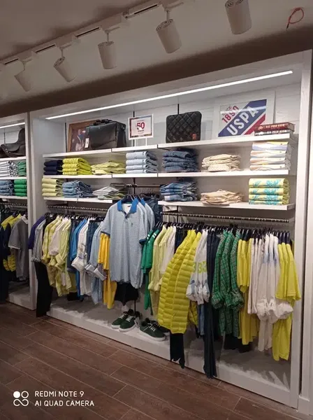 U.S. Polo Assn. - Photo 8