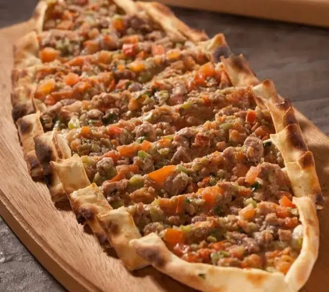 Ustaoğlu Gaziantep Pide Lahmacun - Photo 3