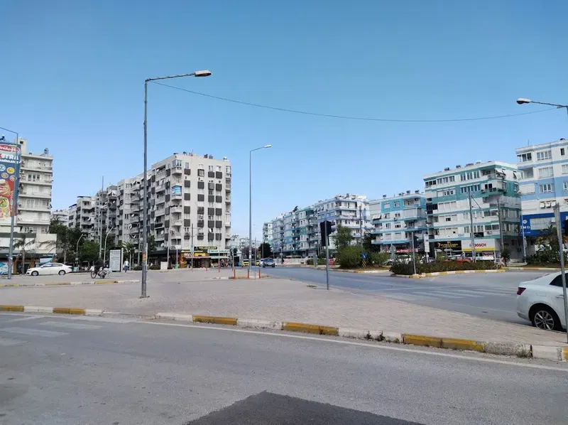 Uyanık Kütüphane Antalya - Photo 5