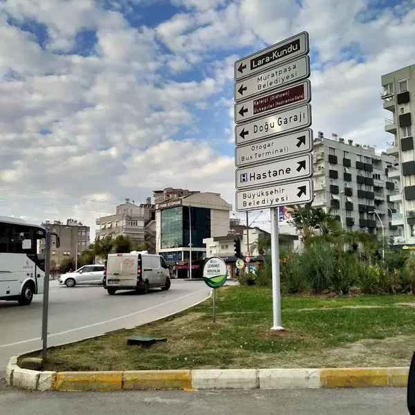 Uyanık Kütüphane Antalya - Photo 9