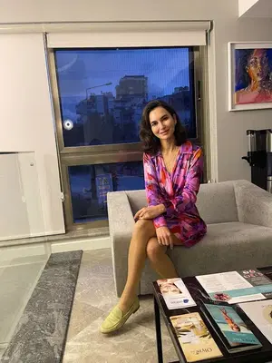 Uzman Dermatolog Dr. Ceren Memiş İrican