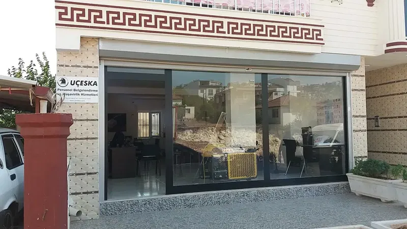 Uçeska - Photo 2