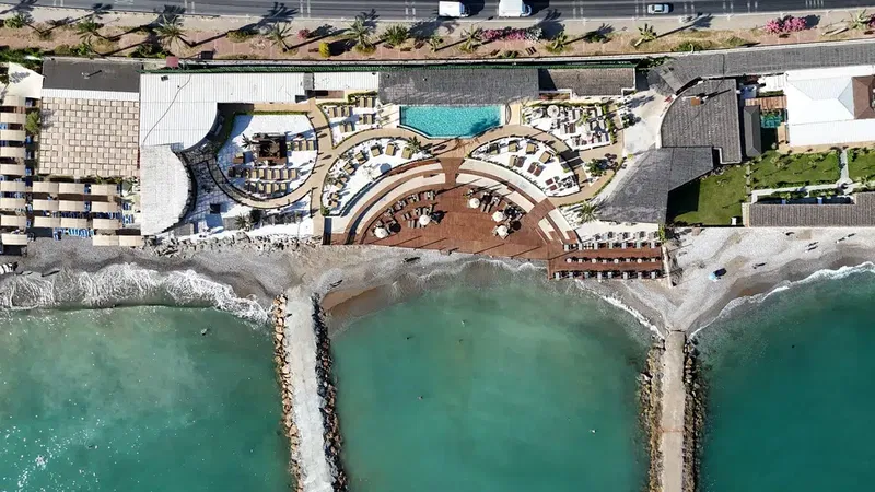 W Beach Restaurant - Photo 4