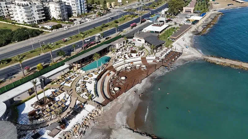 W Beach Restaurant - Photo 10