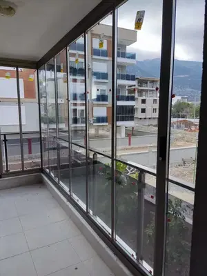 White Glass Cam Balkon