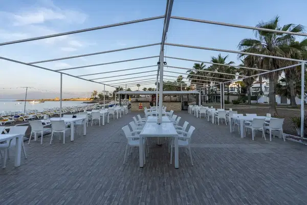 Yakamoz Beach Restaurant