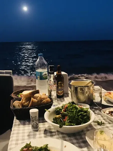 Yakamoz Beach Restaurant - Photo 3