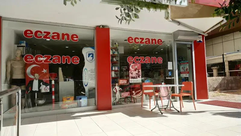 Yeni Işık Eczanesi - Photo 7