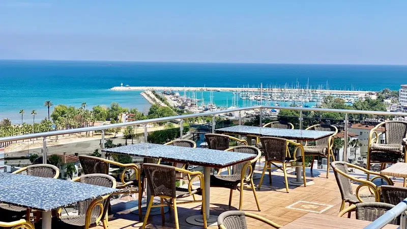 Summit Cafe - Photo 1