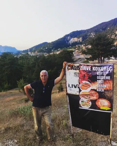 Zirve Kokoreç - Photo 2
