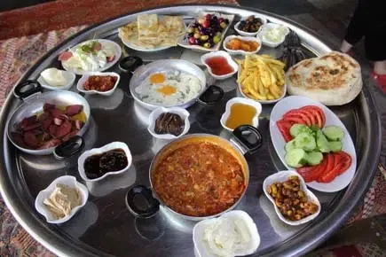 Çakırlar Serpme Kahvaltı - Photo 2