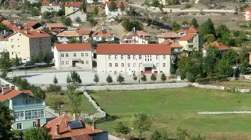 Çamlık İlk-ortaokulu - Photo 2