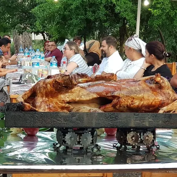 Çavdırlı Deli Kasabın Yeri Tandır Kebap & Et Mangal Salonu - Photo 3