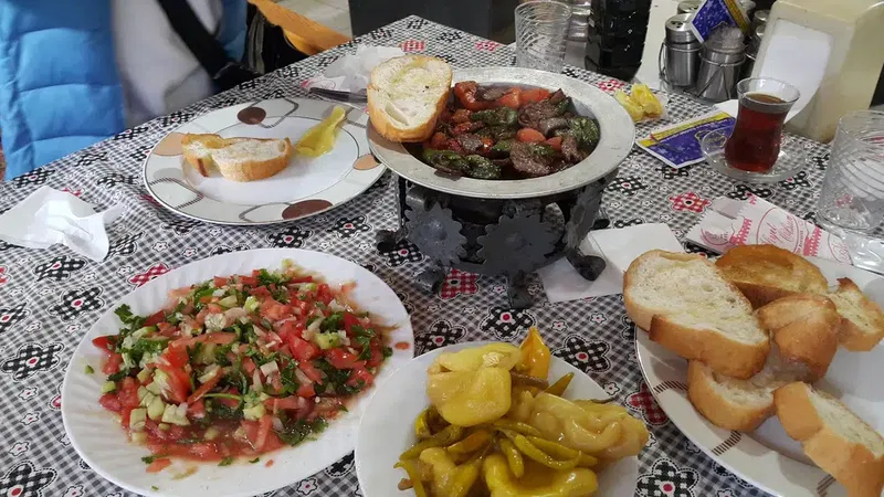Çavdırlı Deli Kasabın Yeri Tandır Kebap & Et Mangal Salonu - Photo 10