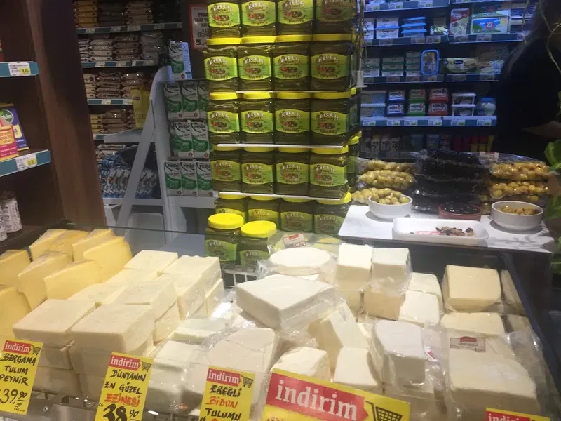 Çağlarsoy Delicatessen - Photo 1