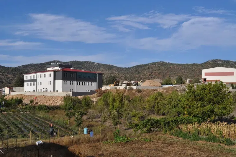 Çilek Dinlenme Tesisi - Photo 1