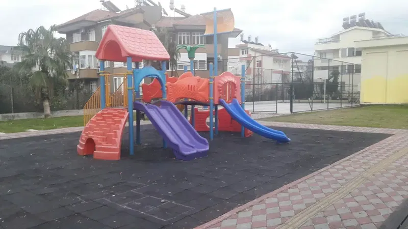 Çocuk Parkı - Photo 4