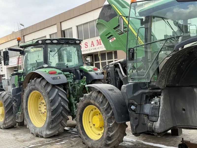 Çözüm Service - John Deere Özel Arıza, Bakım Servis ve Yedek Parça - Photo 3