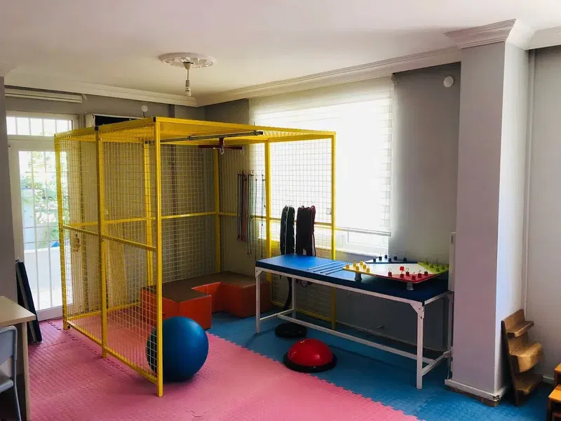 Öykü Akdeniz Özel Eğitim Rehabilitasyon - Photo 4