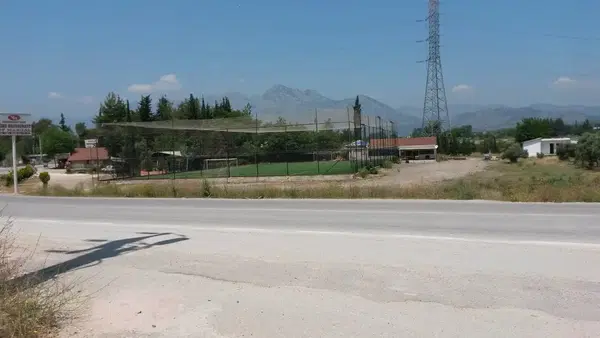 Öz Şampiyon Halı Saha