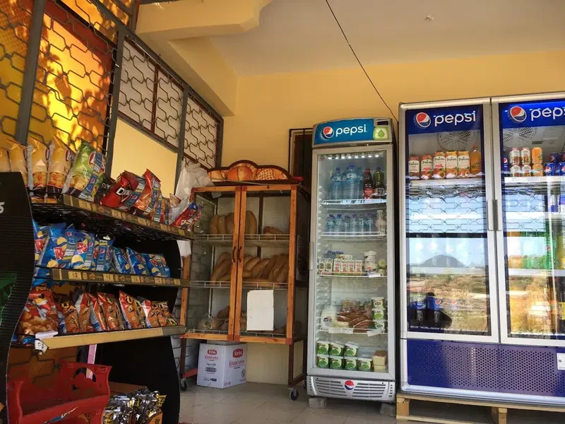 Özdemi̇r Market - Photo 8