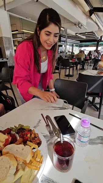 Özdeniz Simit Fırını - Photo 2