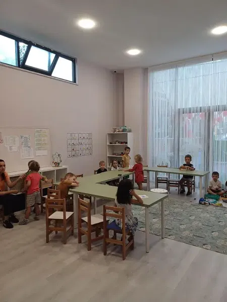Özel Akademi̇k Bi̇lgi̇ Kreş Ve Gündüz Bakim Evi̇ - Photo 3