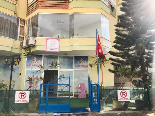 Özel Küçük Adımlar Anaokulu