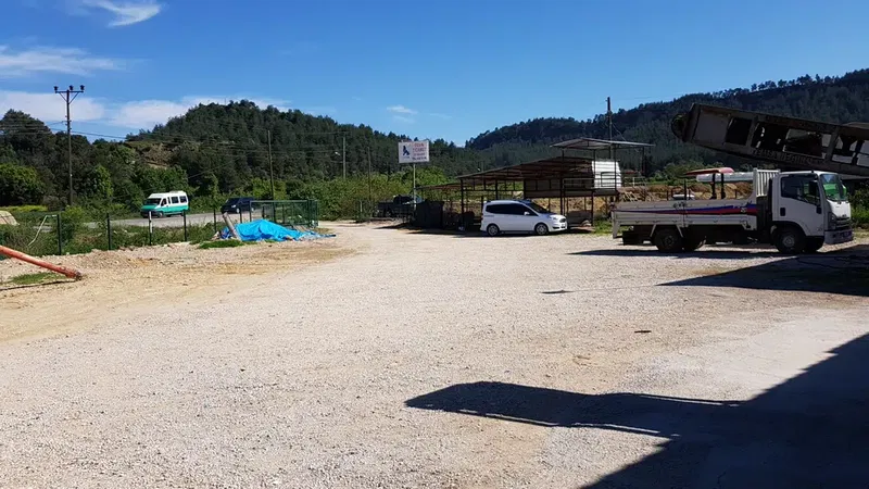 Özen Ti̇caret - Photo 8