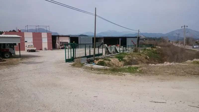 Özen Ti̇caret - Photo 9