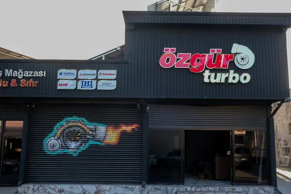 Özgür Turbo