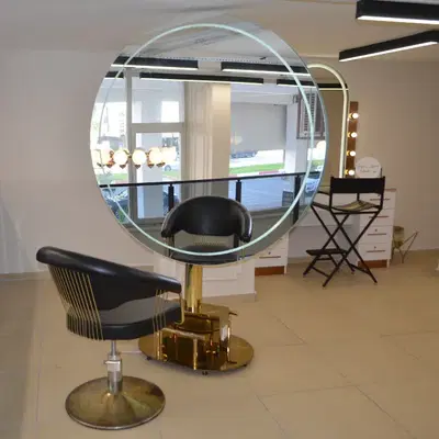 Özgürkara_hairmakeupstudio