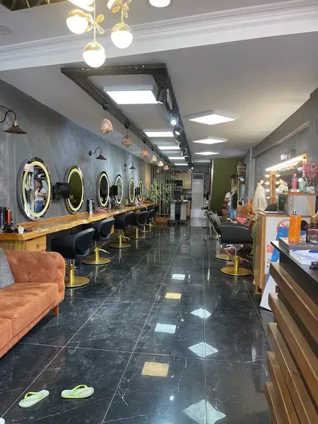 Özgürkara_hairmakeupstudio - Photo 4