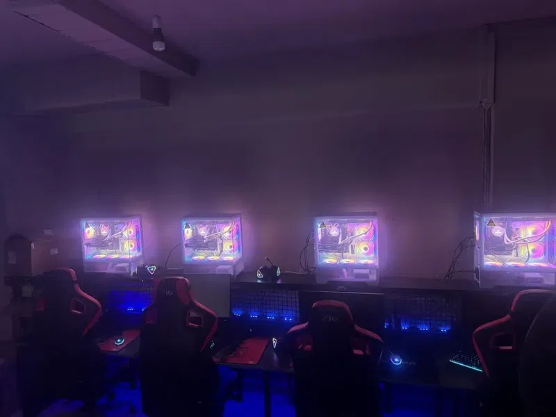 Özkan Bilgisayar İnternet Kafe - Photo 9